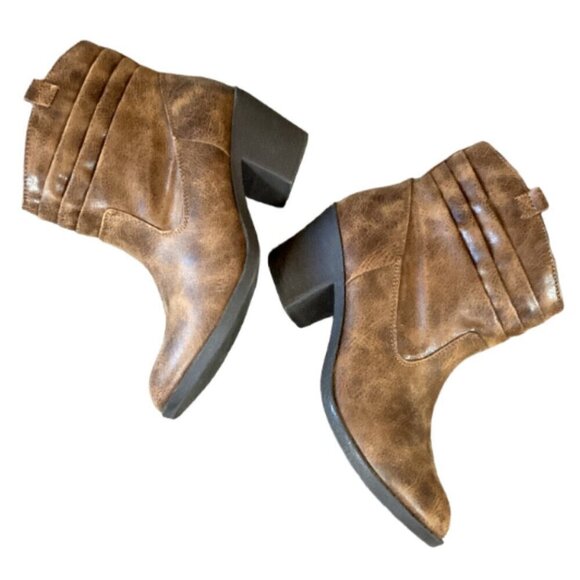 JCP AZ Jean Co Gianna Ankle Boot Women's Sz 8 Brown Faux Leather 307A - Picture 2 of 9